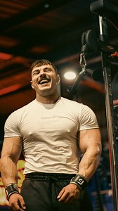 Every great bodybuilder has big arms… And to get big arms you must train them like every other body part! A few sets here and there just isn’t going to cut it - If your arms are lagging, get an arm day in your weekly split and train them HARD! 💯 I personally think they’re essential to create a ‘complete’ physique and can really help you stand out on stage (as long as the rest of the physique matches up ofcourse) but many guys today neglect them and it can really effect the overall look and bala