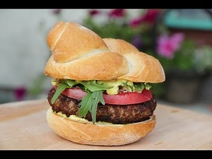 SUPER TASTY CURRY BURGER.