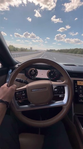 2025 Model Range Rover Test Sürüşü #rangerover2025 #keşfet #keşfetbeniöneçıkar #keşfetteyiz #fly