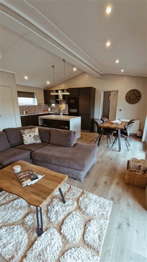 Meet O A K L E Y  Looking for a holiday let with hot tub? Look no...