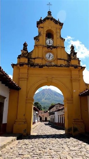 Arco de Santa Catalina, Antigua, Guatemala #travel #Antigua #guatemala #colonial #cultural #landmark