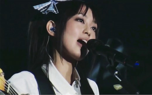 Don't Say “Lazy” (live)