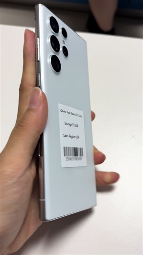 Clean & premium look. My new daily driver 🤍 Samsung S22 Ultra White 512GB White S22 Ultra 512GB Elegance in every angle #SamsungS22Ultra #S22Ultra #SamsungGalaxy #WhiteS22Ultra #SamsungPhone