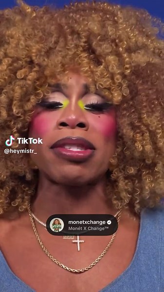 @monetxchange being interviewed on the MISTR blue carpet for the 2nd annual #nationalprepday 💙
