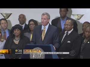 Officers criticized for turning backs on NYC mayor