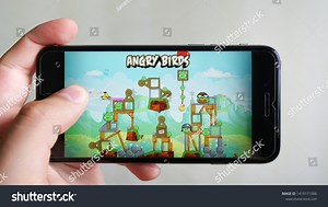 12 Angry Birds Gameplay Royalty-Free Images, Stock Photos & Pictures | Shutterstock