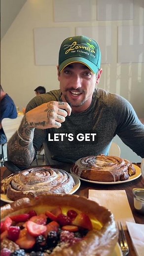 Cappy’s cafe 2lb cinnamon roll challenge! #foodchallenge #cinnamonrolls #eatingchallenge #epicsweets