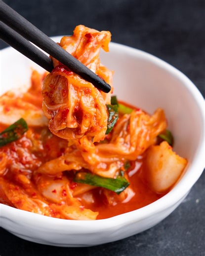 Homemade Korean kimchi: easy and dangerously addictive because suddenly it ends up on everything 🥬🔥 | Marion's Kitchen