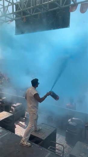 When the performer drops the smoke cannon 🔥 #liveperformance #festival #bass