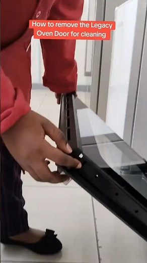 How to Clean Inside Glass on Oven Door