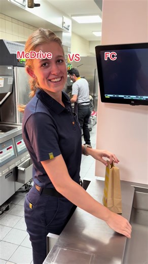 Challenge zwischen McD, Drive, Mitarbeiter und Front Counter Mitarbeiter🤍🫶 ##mc##Mcdonalds##challenge##Foru##augsburg