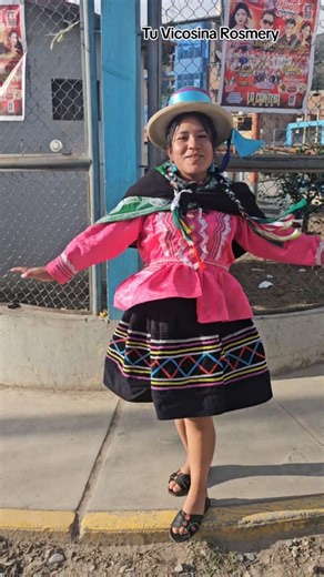 En @ROSAS ANDINAS encontramos todo tipo de materiales para Rosas y fresas, como cajas de empaque, láminas, separadores, hilos, ligas, grapas y otros más. También químicos para tus cultivos de fresa, papa, maíz. Visita en la ciudad de Yungay. #turosmery #rosasandinas #campo | Tu Rosmery