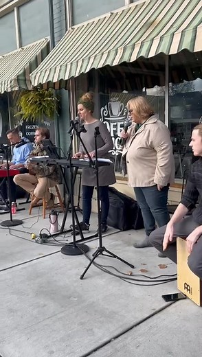 Alittle clip from street worship | Tammy Sweigart