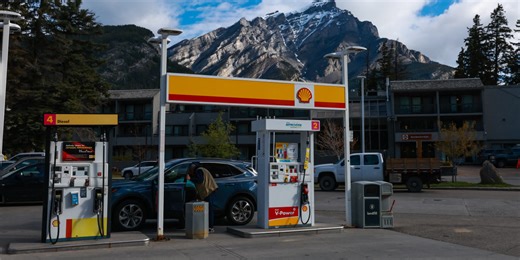 Exclusive | Shell in Early Talks to Acquire Rival BP