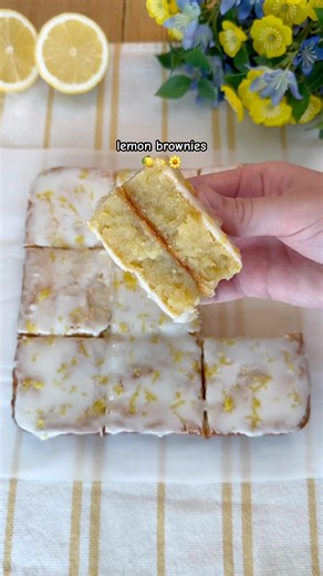 Lemon Brownies 🍋🌼 #baking #lemon #recipe #springbaking #brownie