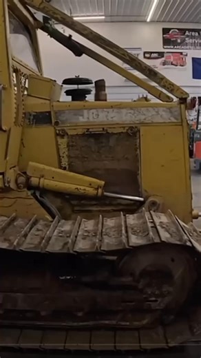 144K views · 2.1K reactions | Short Track It! John Deere 450G #johndeere #dozer | C & C Equipment | Facebook