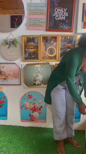 For orders call or watsapp 0754292954@nvuleinteriorconceptsug @Nvuleinteriorsug @CEO INFOTRUST PC @Lashglo33 @Mirembe Irene curtains #mirembebeddings #ugandatiktok🇺🇬 #kampala_uganda🇺🇬🇺🇬🤝 #uganda #stringart #interiordesign #kenyantiktok🇰🇪 #kigalitiktok🇷🇼🇷🇼 #wallhangingdecor #fyp #fpy #interiordecor