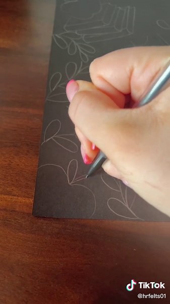 my besties graduation cap is done 🍎📚🎓 #fypシ