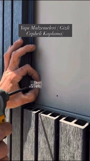Dilan Koçoğlu on Instagram: "“Günümüzde modern yapılarda en çok kullanılan gizli cephe sistemi nasıl çalışıyor? 👇 Taşıyıcı profiller + gizli klipsler sayesinde dış yüzeyde hiçbir vida görünmüyor. Hem daha temiz bir görüntü veriyor hem de cepheyi doğal olarak havalandırıp uzun ömür sağlıyor. #içmimar #tasarım #mimar #antalya #architecture #interiordesign #baku #design #inşaat #içmimarlık #şantiye #dışcephe #cephekaplama #mantolama #tasarımcı #yapı #yapımalzemeleri"