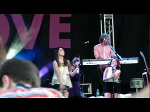 Miranda Cosgrove - "About You Now" (Live)