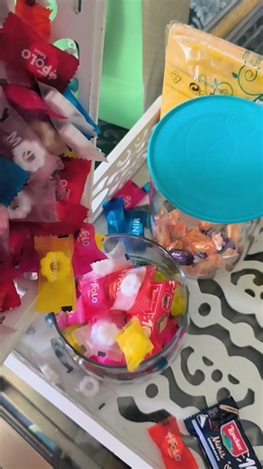 reversing multi coloured candies with choco #asmr #youtubeshorts