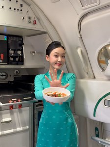 Suất ăn Sen trên khoang Thương gia Vietnam Airlines