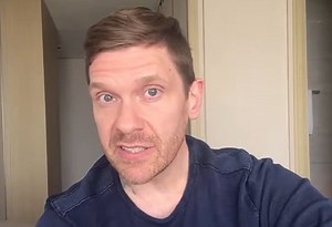SHINEDOWN's BRENT SMITH: 'I've Seen Songs Cure Cancer'