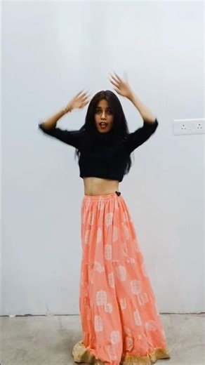 Halkat Jawani 😏🔥 | Full Attitude Vibes 💃 #shorts #short #shortsfeed