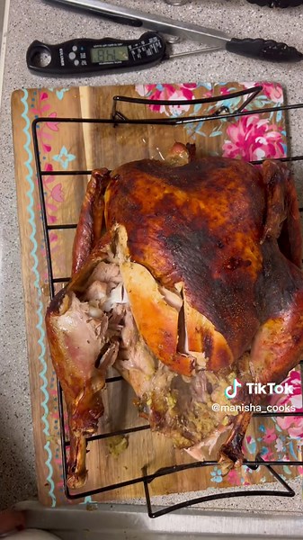 Juicy Thanksgiving Turkey Recipe with Stuffing