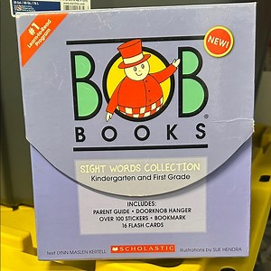 READ DESCRIPTION Scholastic Bob Books Sight Words Collection - Purple and Red