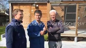 Ludo Claessens holding Porsche 911 in 2016 when he just moved to the breeding loft. | Pipa Elite Center