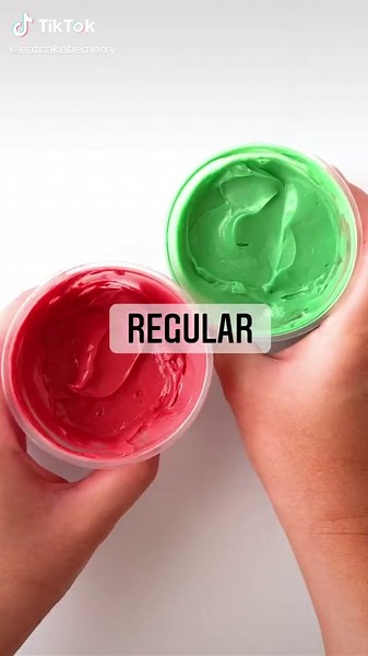 Color Mixing Tips for Holiday Cakes