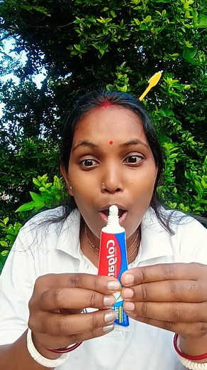 How to use toothpaste