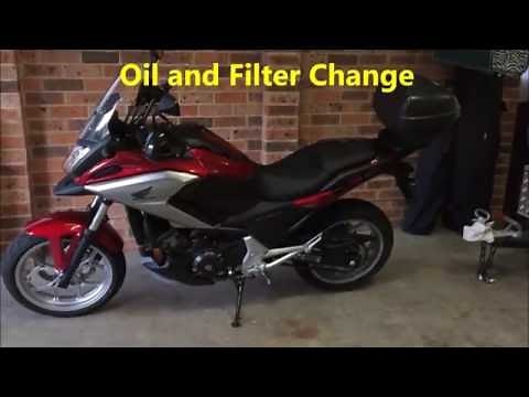 Honda NC750X Oil and Filter Change