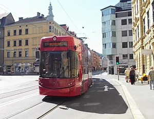 絶景のヨーロッパ（194）インスブルックのトラム[2]3番系統 : elle と riki の旅行情報