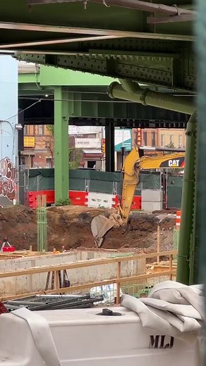 July 24th: New MTA Railcar Acceptance and Testing Facility Construction (South Brooklyn Railway Yard). #NYCSubway #NYC #NYCSubwayLife @MTA @MTALIRR #Subway #Railfanning #NewYorkCitySubway #MTASCAPES #LIRR #SubwayTrain #NYCHistory #NYCTransit #TrainOperator #TrainConductor #MTA You can now buy me a coffee: https://bmc.link/NYCSubwayLife | NYC Subway Life