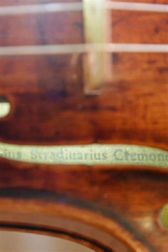 The legendary Stradivarius played for 'The Wizard of Oz'