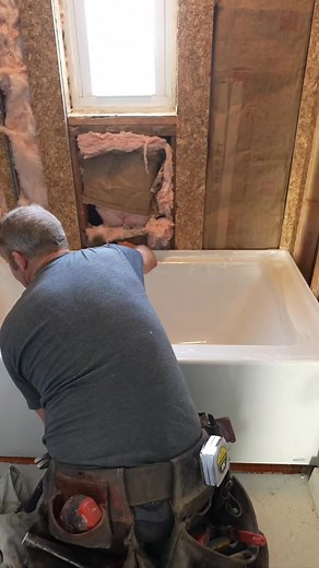 Fitting a tub into place 👊🤩🔥🌟⭐️👍😊 #DIY #plumbing #homeimprovement #bathroomremodel #bathroomremodelingteacher #freestuff #NASCAR #NFLSunday #freeitems #TransportationProvided #freetogoodhome #FitnessEquipment #curbsidepickup #trading #sticker #fblifestylee | Bathroom Remodelingteacher