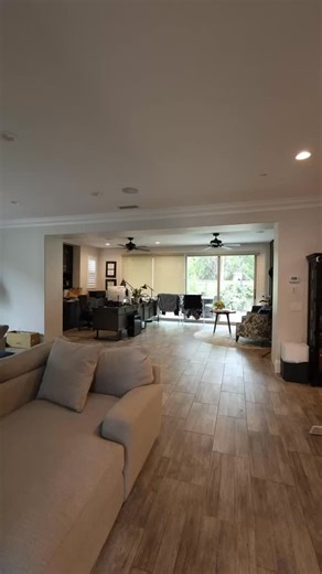 This home installation shows how sliding glass doors and interior glass systems can transform any room — brighter, cleaner, and more open. Our residential glass doors are designed for living rooms, bedrooms, home offices, attics, and more. We use high-quality hardware, safe tempered glass, and a smooth, professional installation process. Whether you’re upgrading your layout, adding a modern touch, or creating more natural light, our glass door installation gives your home a clean, elegant look t