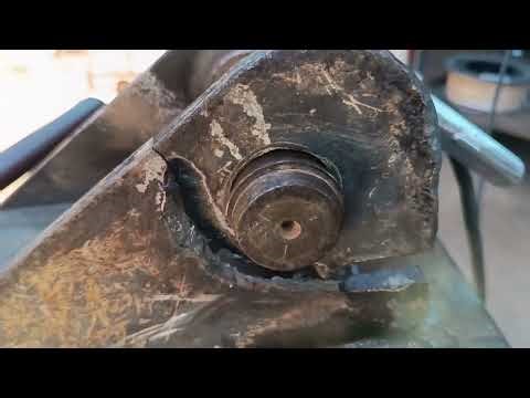 Welding a backhoe shoe with Smarter's PROMIG 250