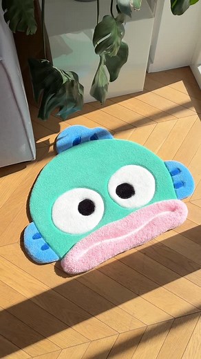 rugscreator | Hangyodon rug ASMR trimming process ✂️ This rug is 24″×29″ (62×74 cm) I’m also open to custom orders, so feel free to hit me up if you’ve... | Instagram