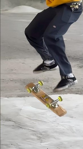 Incredible Skate Trick by Andy Anderson @authenticandyanderson 😳 #nkavids #skateboarding