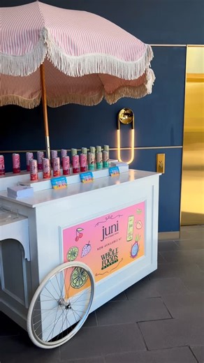 Doniqua | Dallas Content Creator on Instagram: "@drinkjuni Has Officially Launched in @wholefoods 🎉 & to Celebrate, Juni Partnered w/ @o2life to Host The Best Sculpt Class With The Best Views. The Class Was Led By @frraaancesca A Little More About Juni 👉🏾 Juni Is a Sparkling adaptogenic Sparkling Tea crafted with the best adaptogens and nootropics like reishi mushroom, green tea, ashwagandha, lion’s mane mushroom, and acerola cherry extract for a perfectly effervescent dr