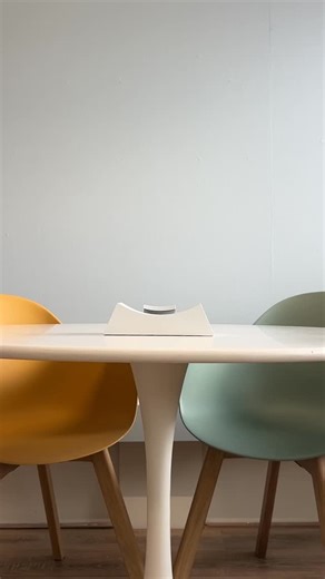 A touch of quiet elegance for the modern home. 🏠 Clean lines, simple hands, and a pop of yellow create a striking timepiece that exudes understated charm. No noise, just timeless character. Perfect for those who appreciate subtle sophistication. #MinimalistDecor | Cloudnola