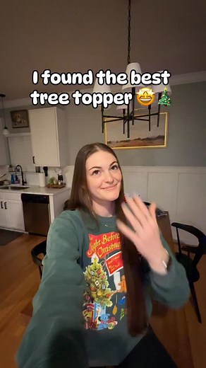 🥹🌟 Comment “Star” and I’ll send you the link! #christmasfinds #christmasmagic #treetopper #startreetopper #christmastree #momfinds #kidschristmas | Tori Breen