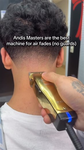 Miami / Broward Barber • JD🇰🇾 on Instagram: "Lock in South Florida best in the business📲 . . #jdclipz #miamibarber #housecallbarber #paythefeeforjd #floridabarber #southfloridabarber #miamimobilebarber #barbernearme #miamibeachbarber #brickellbarber #browardbarber #pembokepinesbarber #fortlauderdalebarber"