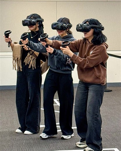 Today's Virtual Reality (VR) event hosted by MESA and @dimension.xr was fantastic! Students had the chance to step into the digital world and play games using VR headsets🥽🎮🕹️👾 Special thanks to Dimension XR. for sharing your knowledge and letting our students and employees try out this technology. #virtualreality #stem #studentlife #vrheadset #collegelife