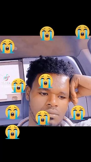 Exploring Fashion Clips with Unseen Narratives