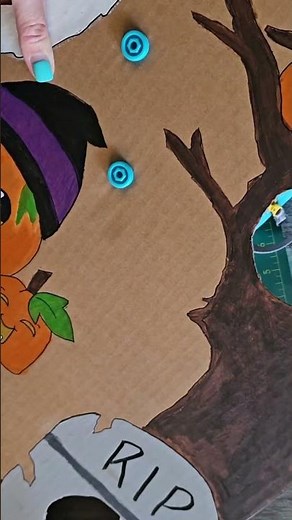Easy Halloween Throwing Game with Makedo