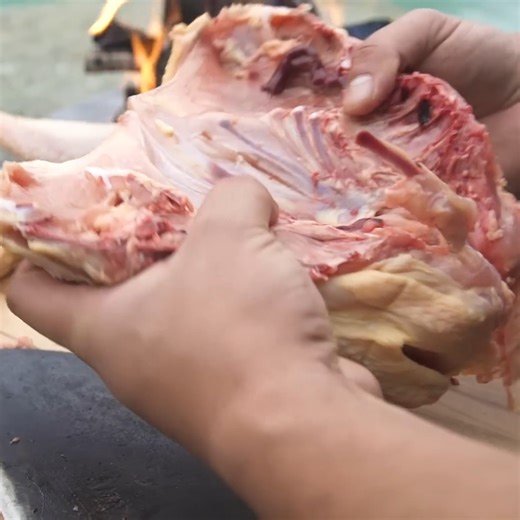 19K views · 196 reactions | The Wildest Chicken You’ll Ever See 勞 | Fire Kitchen | Facebook